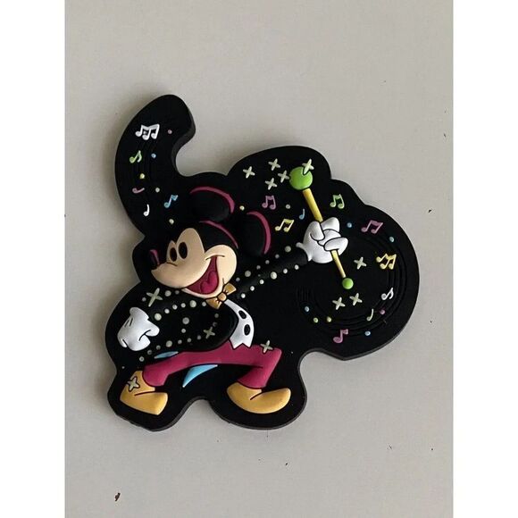 Disneyland Main Street Electrical Parade 50th Anniversary Mickey Mouse Magnet - Picture 1 of 8